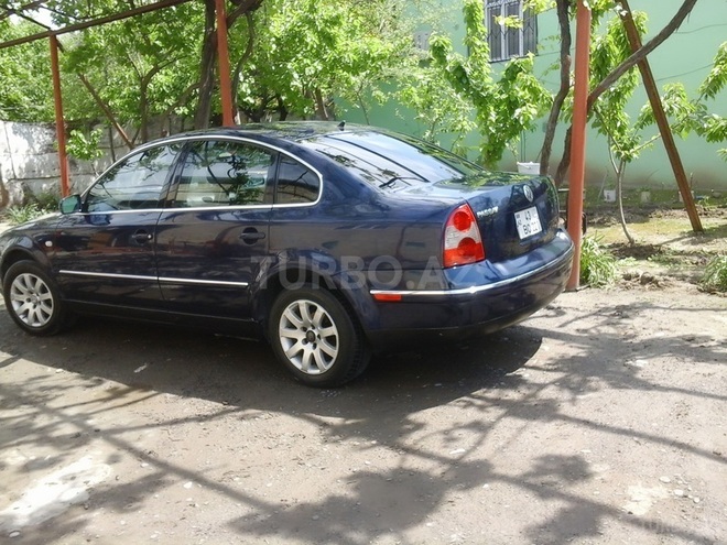 Volkswagen Passat 2001, 285,000 km - 1.8 l - Bakı