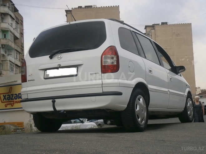 Opel Zafira 2003, 193,000 km - 2.0 l - Bakı