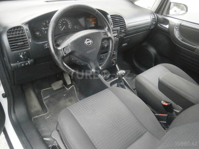Opel Zafira 2003, 193,000 km - 2.0 l - Bakı