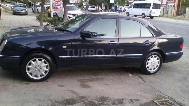 Mercedes E 320 1997, 247,000 km - 3.2 л - Bakı