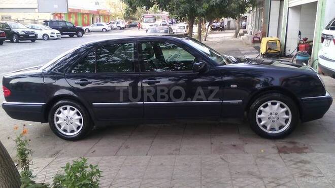 Mercedes E 320 1997, 247,000 km - 3.2 л - Bakı