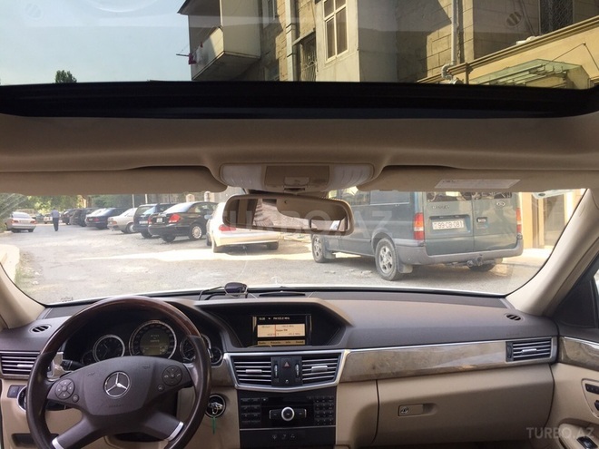 Mercedes E 300 2010, 98,000 km - 3.0 l - Bakı