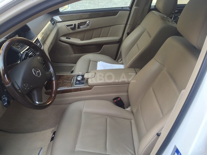 Mercedes E 300 2010, 98,000 km - 3.0 l - Bakı