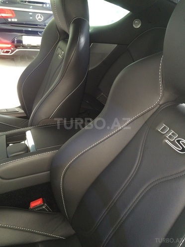Aston Martin  2012, 4,590 km - 6.0 л - Bakı