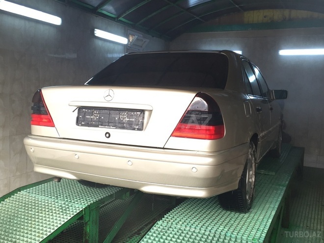 Mercedes C 180 1998, 134,500 km - 1.8 л - Bakı