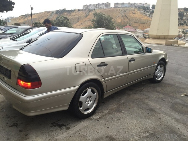 Mercedes C 180 1998, 134,500 km - 1.8 л - Bakı