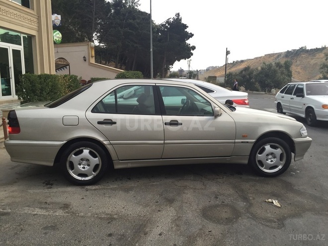 Mercedes C 180 1998, 134,500 km - 1.8 л - Bakı