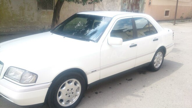 Mercedes C 180 1996, 320,000 km - 1.8 л - Bakı