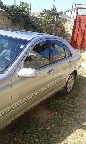Mercedes C 240 2003, 255,000 km - 2.6 l - Bakı