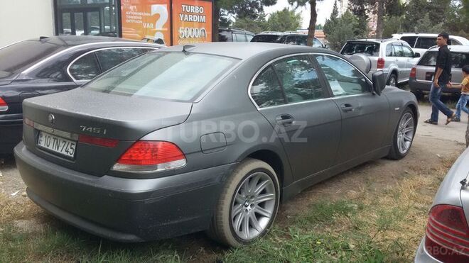 BMW 745 2002, 252,500 km - 4.4 l - Bakı