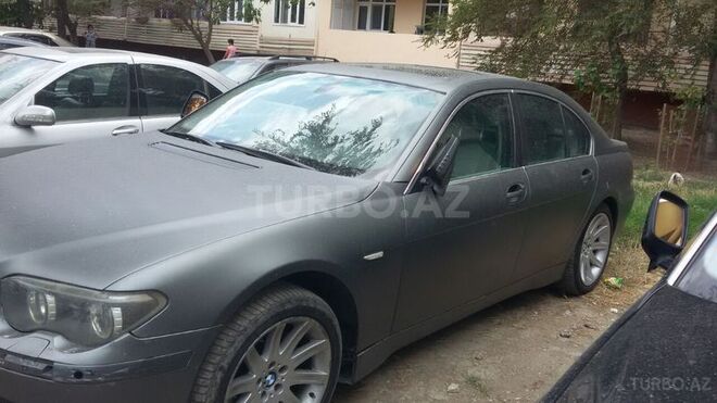 BMW 745 2002, 252,500 km - 4.4 l - Bakı