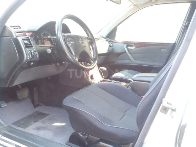 Mercedes E 220 2002, 222,000 km - 2.2 l - Bakı