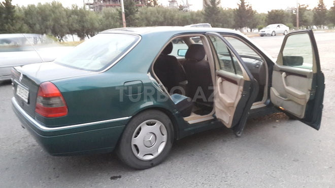 Mercedes C 220 1995, 200,000 km - 2.2 l - Bakı