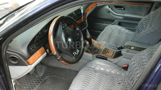 BMW 523 1997, 352,000 km - 2.5 l - Bakı