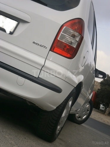 Opel Zafira 2003, 193,000 km - 2.0 l - Bakı