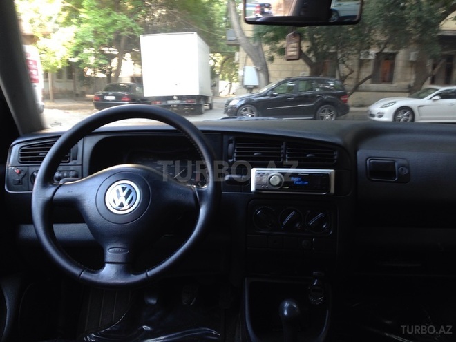 Volkswagen Golf 1994, 270,000 km - 1.6 л - Bakı