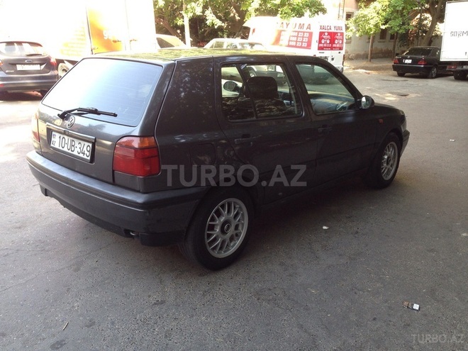 Volkswagen Golf 1994, 270,000 km - 1.6 л - Bakı