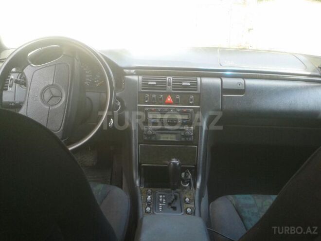 Mercedes E 240 1998, 250,000 km - 2.4 л - Bakı