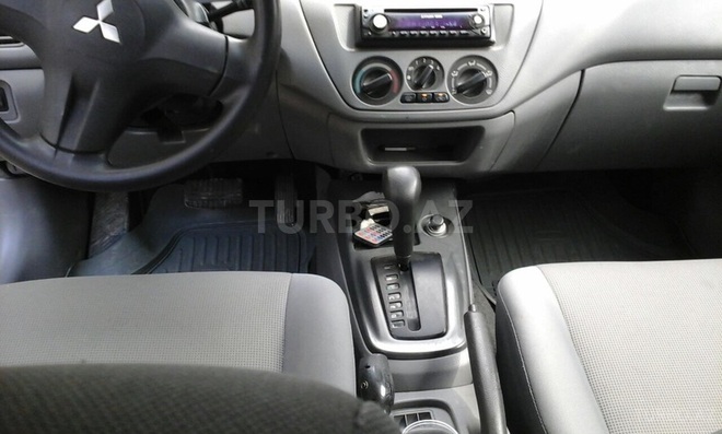 Mitsubishi Lancer 2008, 105,000 km - 1.3 l - Bakı