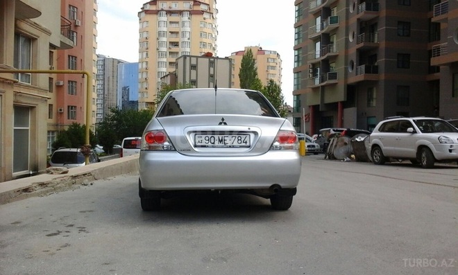 Mitsubishi Lancer 2008, 105,000 km - 1.3 l - Bakı