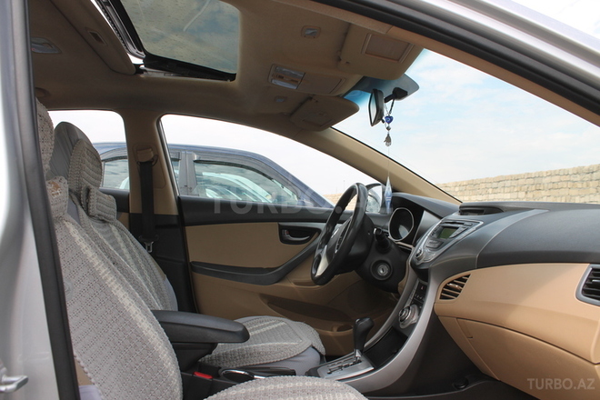 Hyundai Elantra 2012, 80,000 km - 1.6 l - Bakı