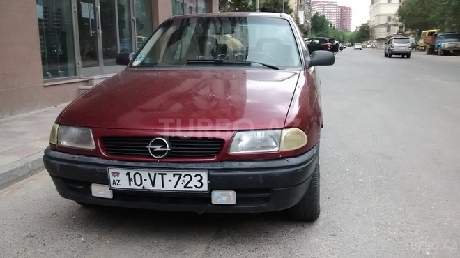 Opel Astra 1995, 485,000 km - 1.6 l - Bakı