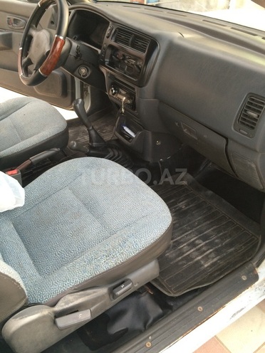 Mitsubishi L200 1998, 390,000 km - 2.5 l - Bakı