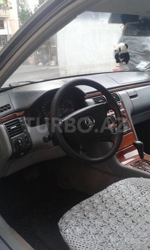 Mercedes E 240 1999, 252,000 km - 2.4 l - Bakı