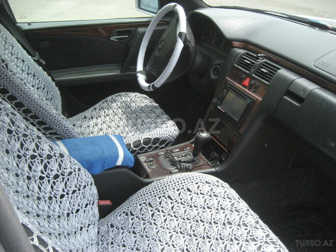 Mercedes E 200 1998, 340,000 km - 2.0 l - Bakı