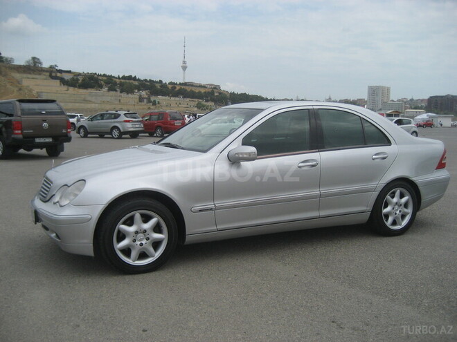 Mercedes C 240 2000, 263,000 km - 2.6 l - Bakı