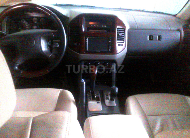 Mitsubishi Pajero 2006, 180,000 km - 3.0 l - Bakı