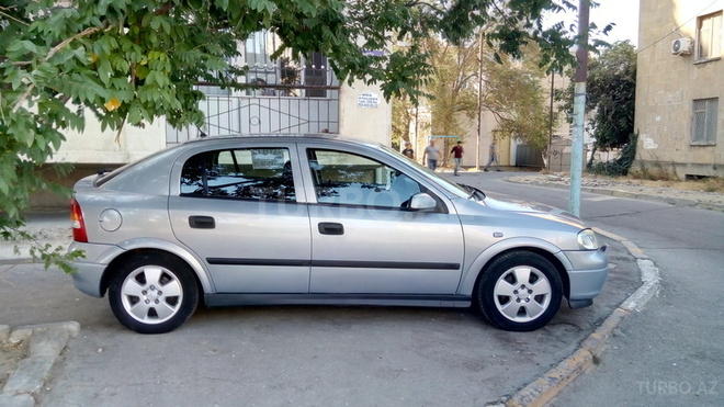 Opel Astra 2002, 135,000 km - 1.8 л - Bakı