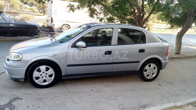 Opel Astra 2002, 135,000 km - 1.8 л - Bakı
