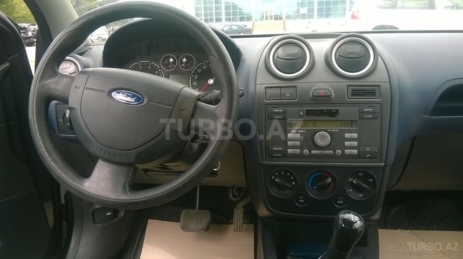 Ford Fiesta 2006, 148,000 km - 1.4 l - Bakı