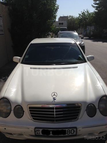 Mercedes E 220 2002, 280,000 km - 2.2 l - Bakı