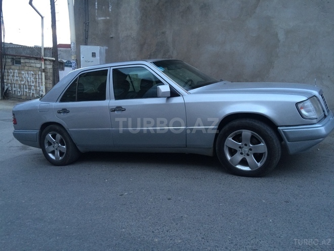Mercedes C 220 1993, 100,000 km - 2.2 l - Bakı