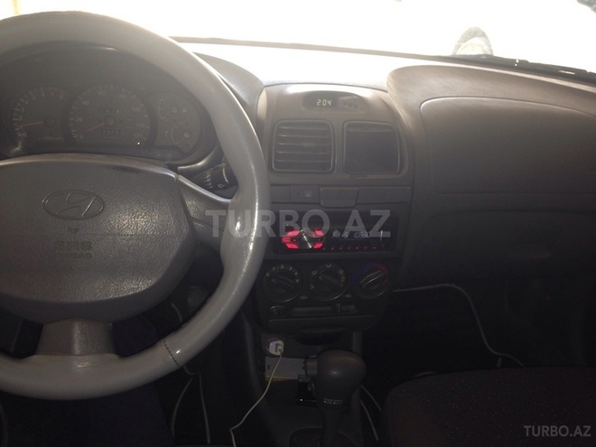 Hyundai Accent 2002, 240,000 km - 1.6 l - Bakı