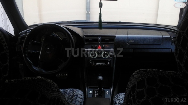Mercedes C 230 1998, 280,000 km - 2.3 l - Bakı