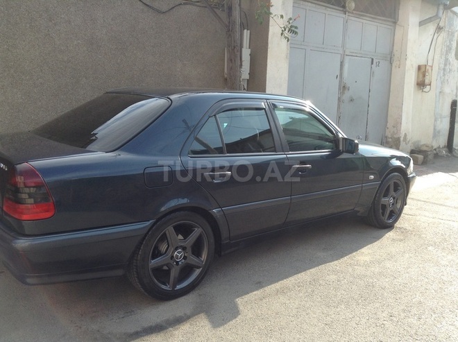 Mercedes C 200 1998, 238,000 km - 2.0 l - Bakı