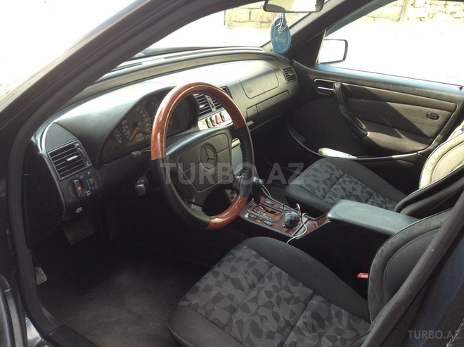 Mercedes C 200 1998, 238,000 km - 2.0 l - Bakı