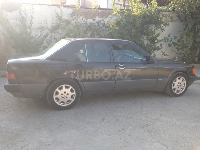 Mercedes 190 1992, 160,000 km - 2.0 l - Bakı