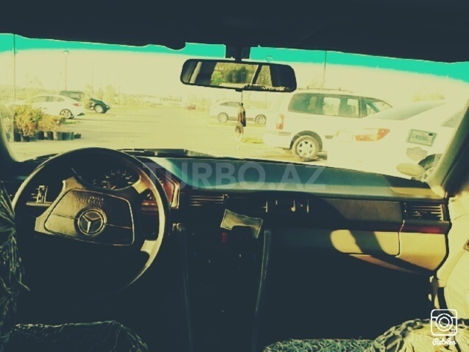 Mercedes E 200 1991, 280,000 km - 2.0 л - Bakı