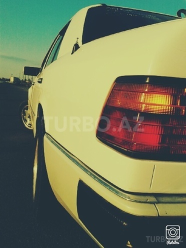 Mercedes E 200 1991, 280,000 km - 2.0 л - Bakı