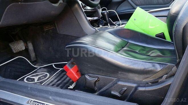 Mercedes E 240 2000, 114,000 km - 2.4 l - Bakı