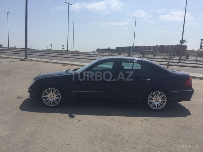 Mercedes E 320 2006, 136,000 km - 3.0 l - Bakı