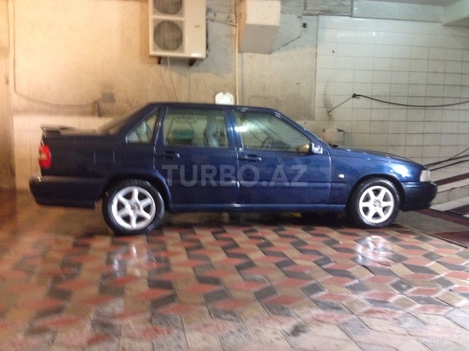 Volvo  1999, 239,000 km - 2.4 l - Bakı