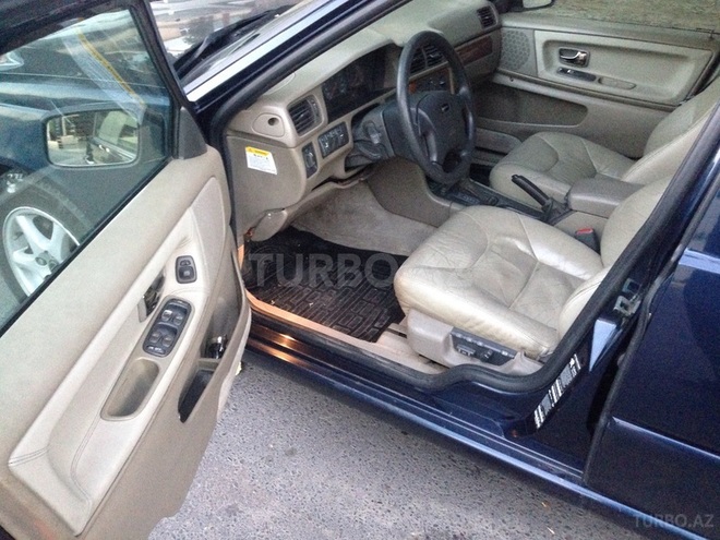 Volvo  1999, 239,000 km - 2.4 l - Bakı