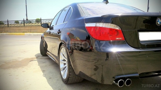 BMW M5 2005, 103,000 km - 5.0 л - Bakı