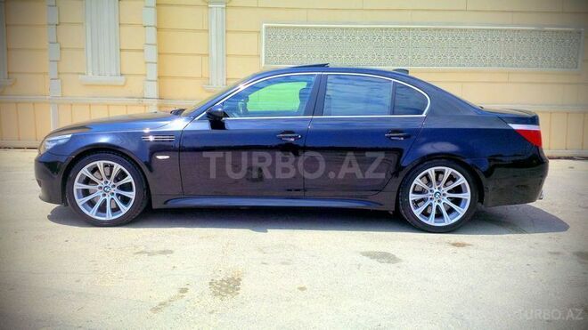 BMW M5 2005, 103,000 km - 5.0 л - Bakı