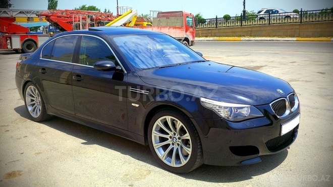 BMW M5 2005, 103,000 km - 5.0 л - Bakı
